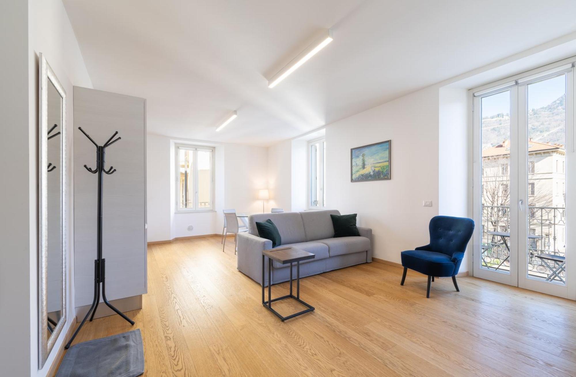 Historical Center - Free Parking And Private Terrace Appartement Como Buitenkant foto