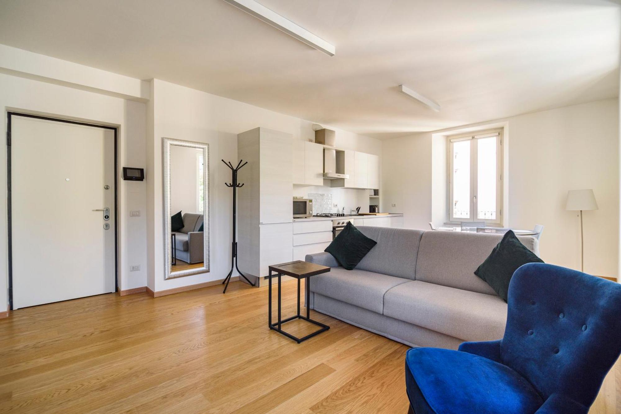 Historical Center - Free Parking And Private Terrace Appartement Como Buitenkant foto