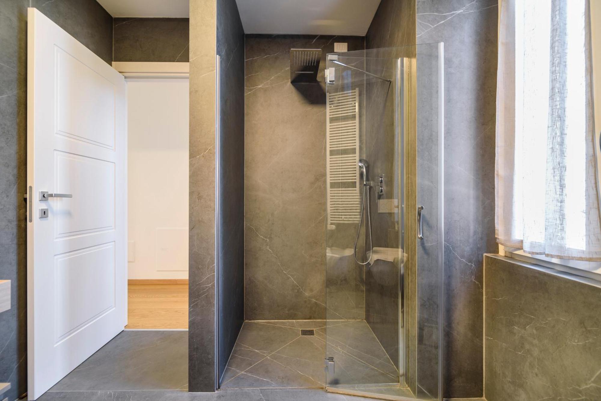 Historical Center - Free Parking And Private Terrace Appartement Como Buitenkant foto